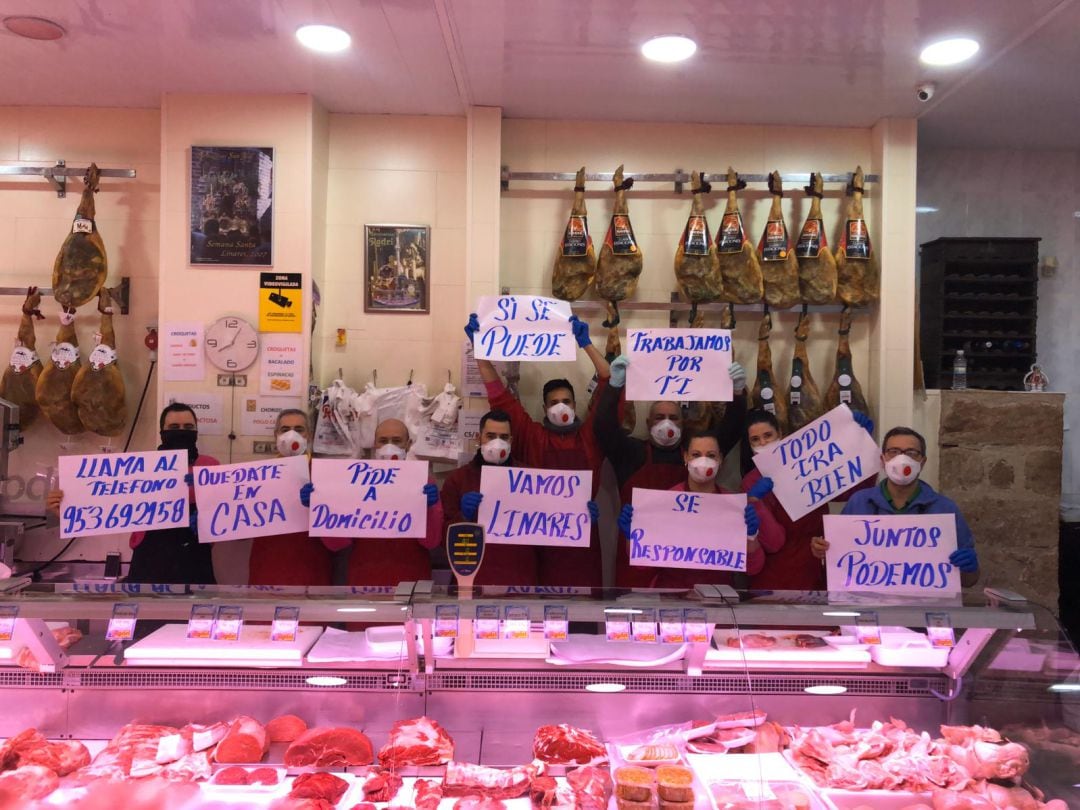 Empleados de Carnicerías Rodri en uno de sus establecimientos.