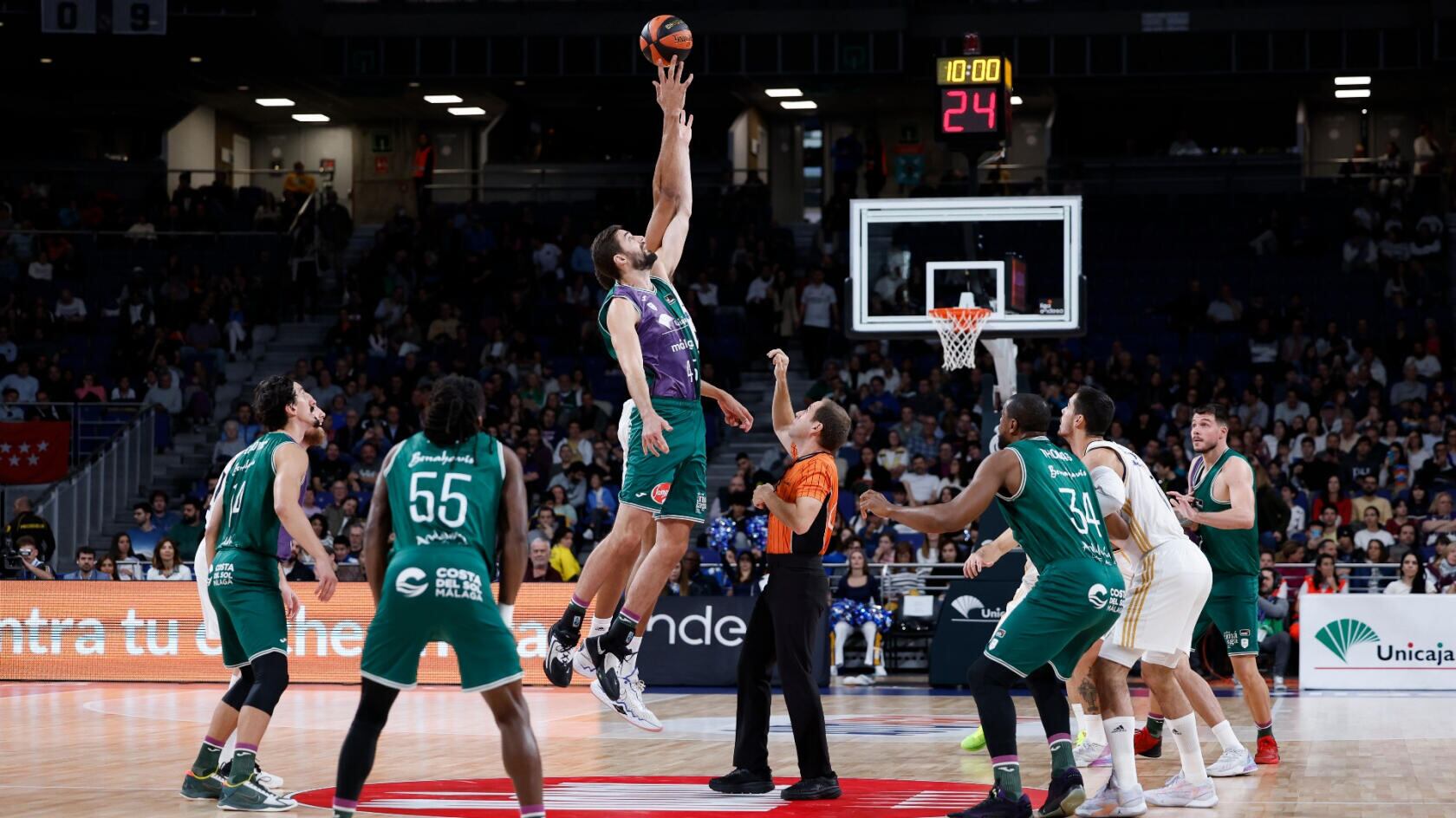 Salto inicial del último Real Madrid - Unicaja