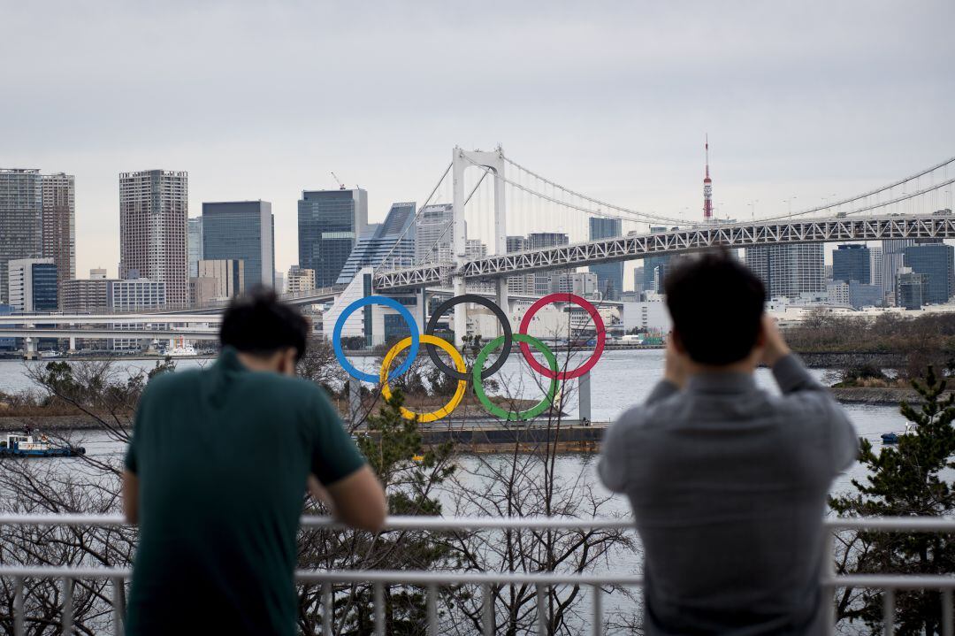 Los anillos olímpicos, en Tokio.