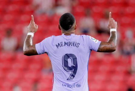 Memphis celebrando su gol frente al Athletic