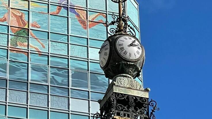 Entrevista a Jose Antonio, de Posventa Relojeros y David, de Relojería Nemesio que han reparado el reloj del Obelisco (23/12/2021)