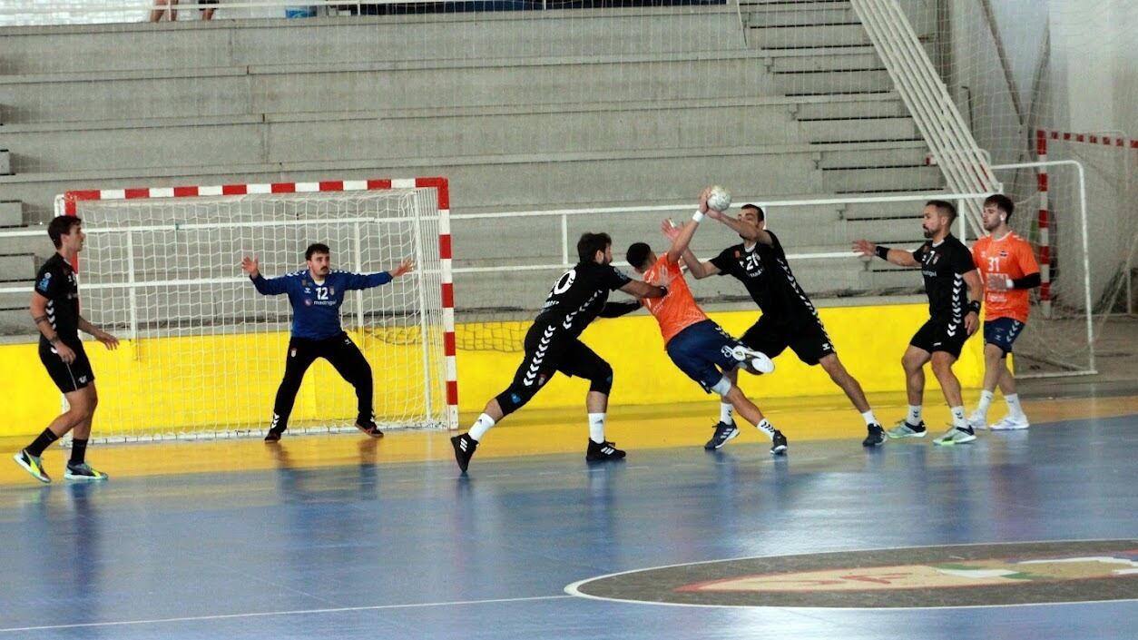 El Elda - C.E.E. se enfrenta a un rival que todavía no ha puntuado