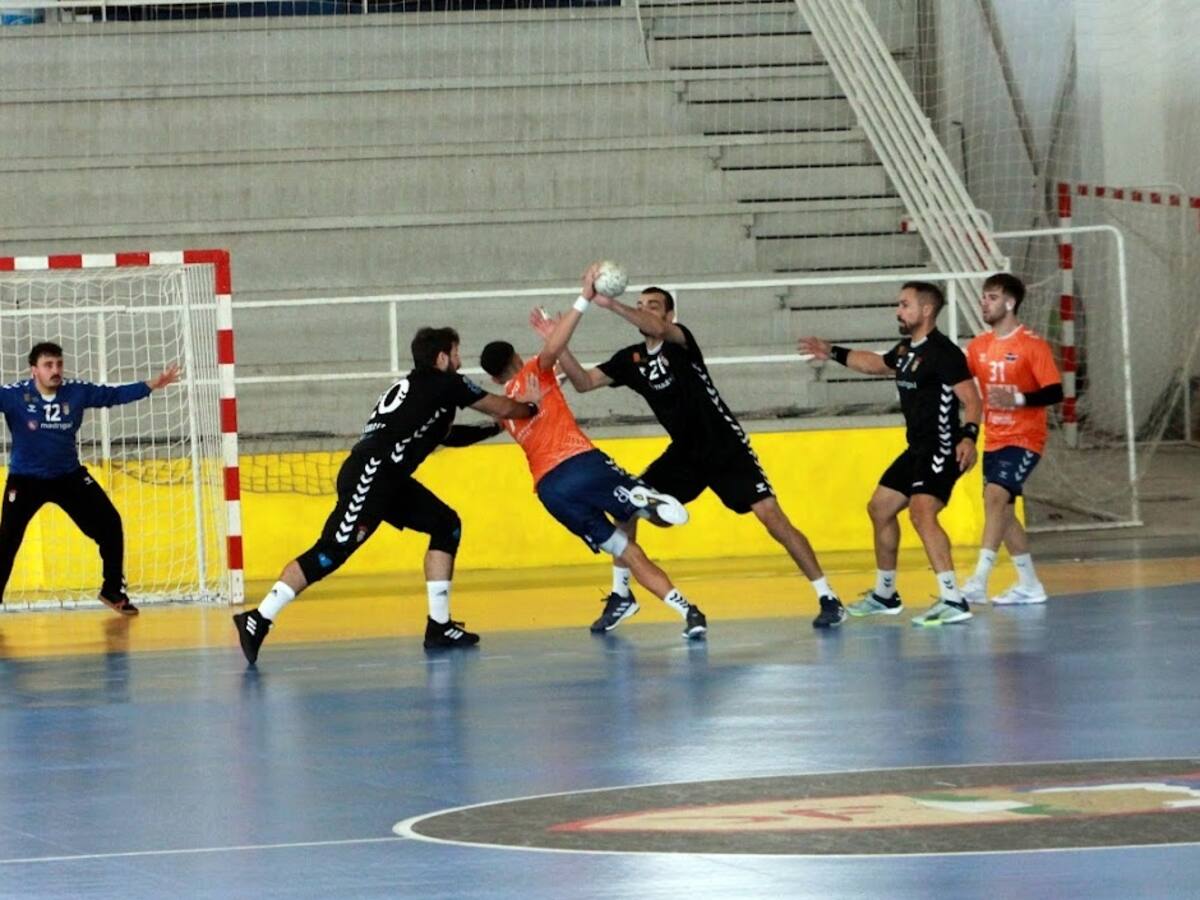 El Elda - C.E.E. no debe fallar en la pista del H. Sant Joan (S. 18.30 h)