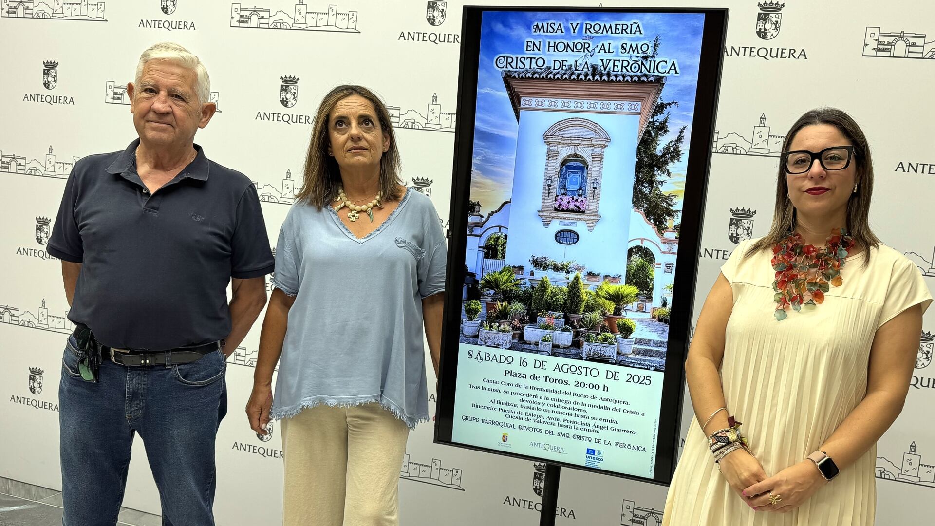 Presentación del cartel de la Misa y Romería en Honor al Santísimo Cristo de la Verónica de Antequera