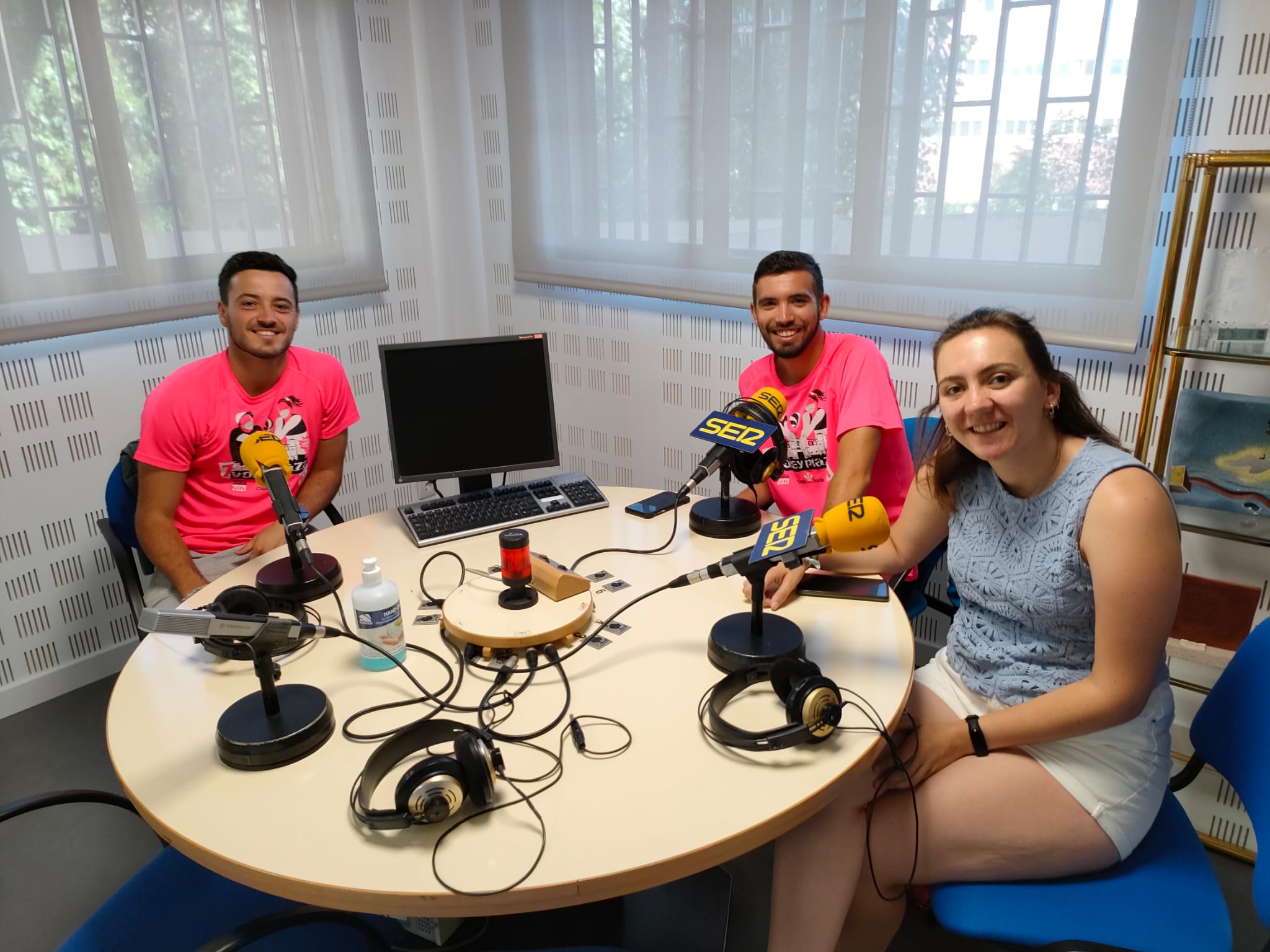 Raúl Pascual, Óscar Serna e Irene Lablanca, en los estudios de SER Soria.