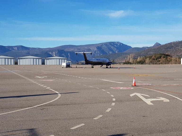 Primers vols a l'aeroport de la Seu-Andorra