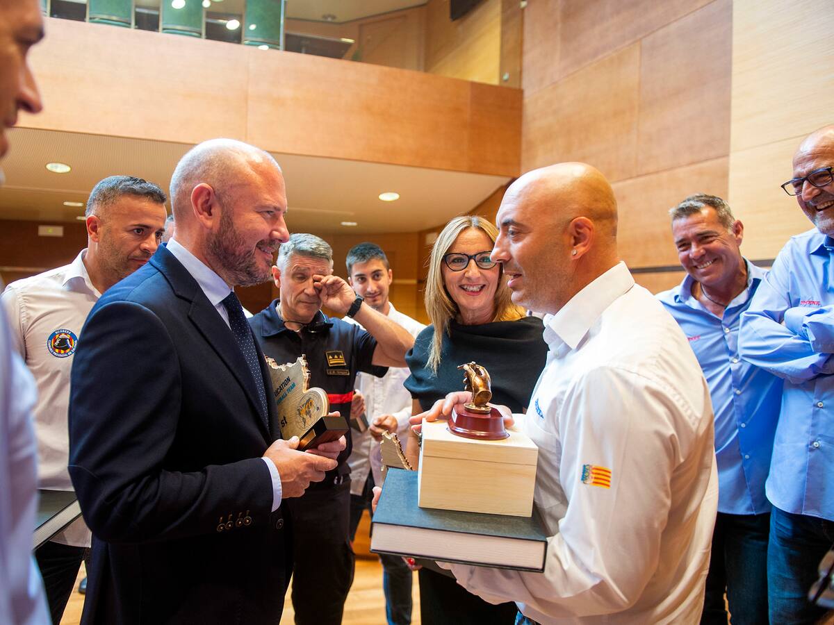 El Equipo de Rescate de Accidentes de Bomberos de Gandia, premio Especial Grupo Radio Gandia