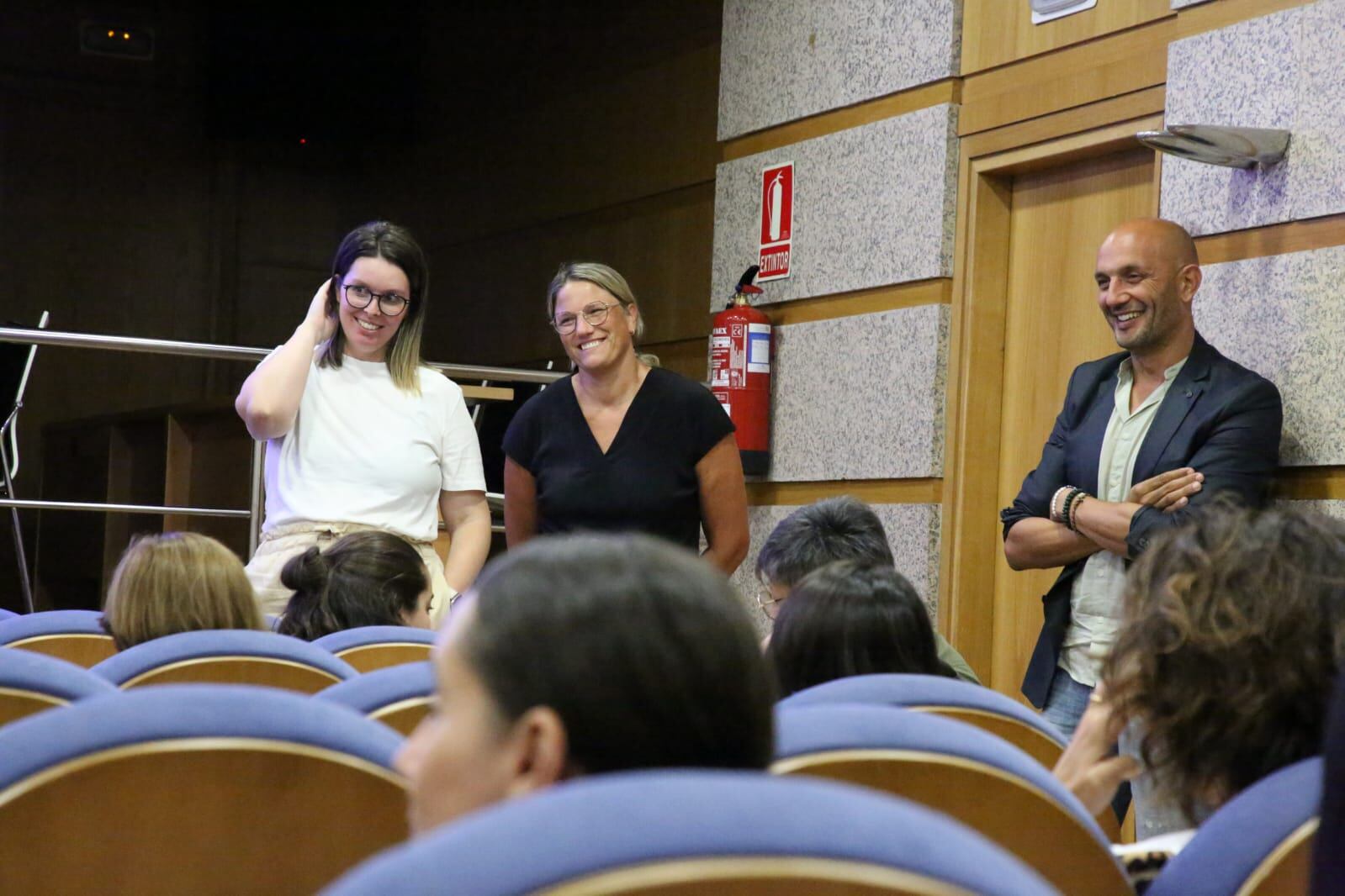 Reunión Alejandro Lorenzo y los comerciantes de O Porriño