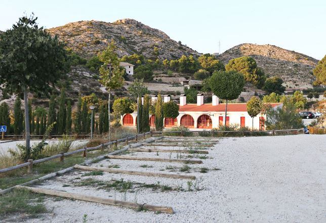 Petrer advierte del riesgo de incendio en el monte