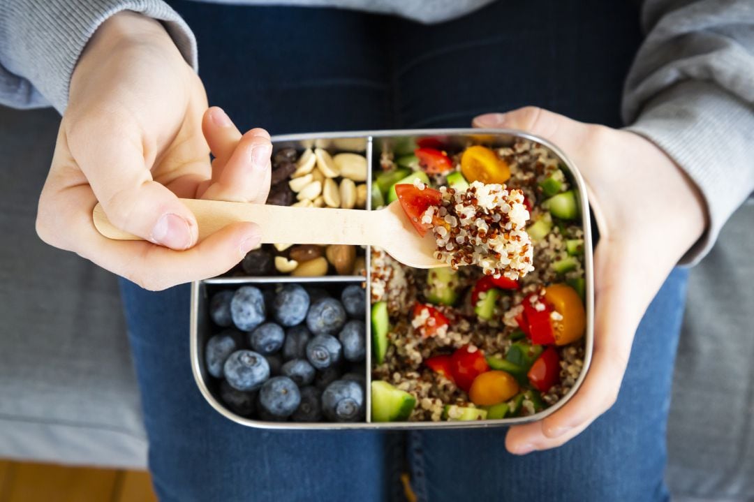 Gobierno regional amplía las becas de comedor durante el tiempo que dure el estado de alarma