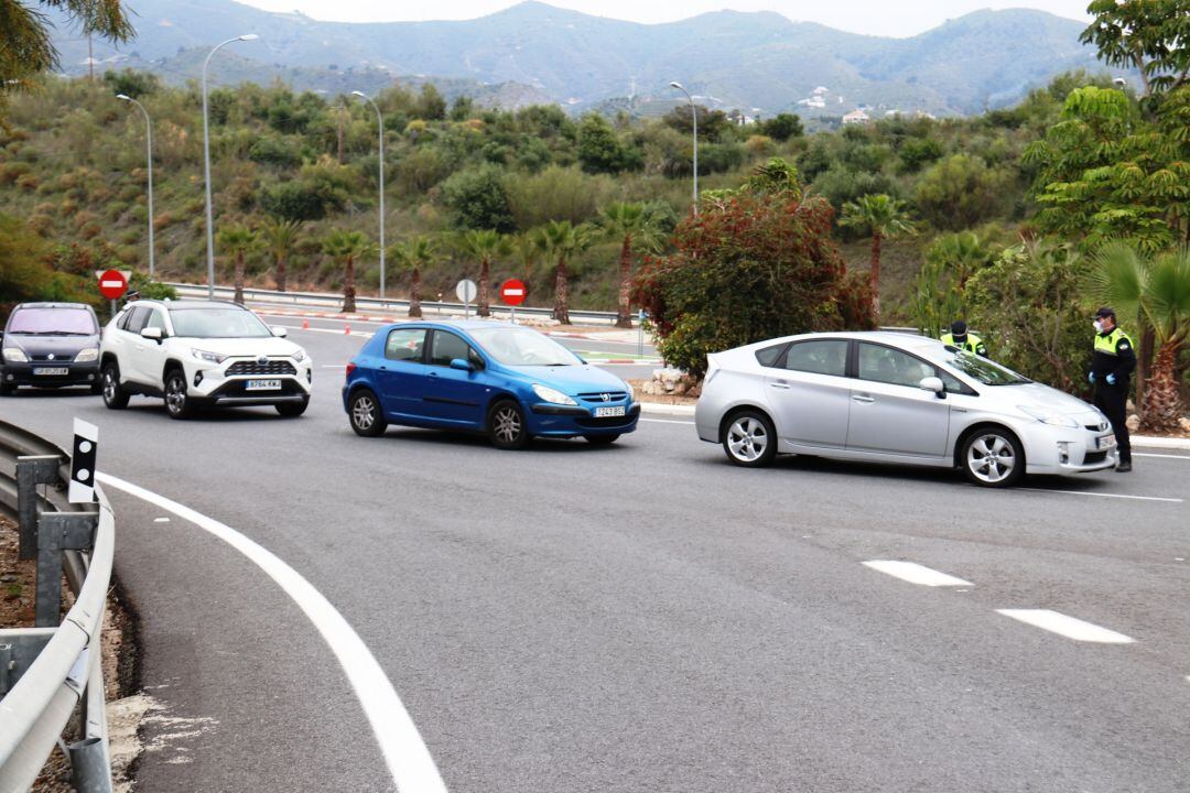 La Policia Local de Almuñécar intensifica los controles en los accesos de entrada a la localidad