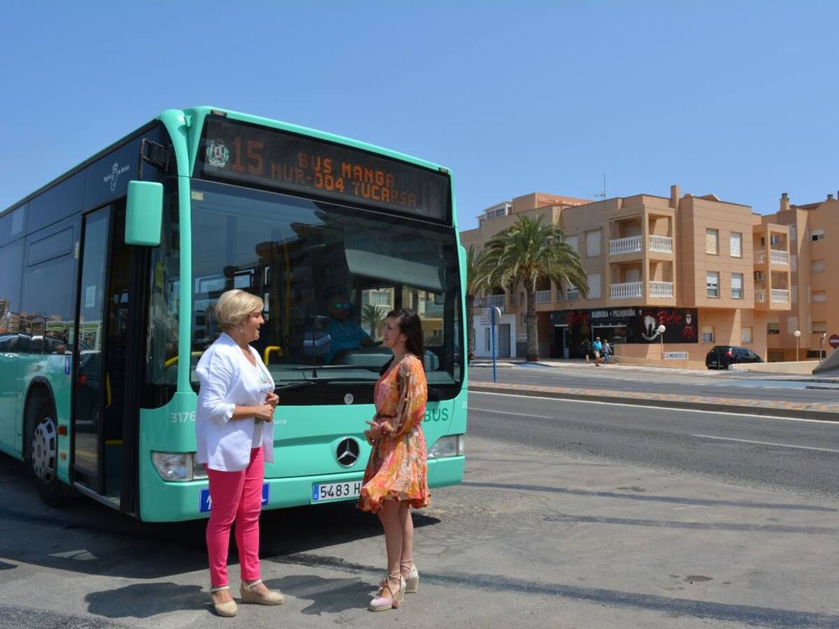 Cabo de Palos y La Manga amplían el servicio de bus 24 horas hasta final de este mes, reforzando la conexión a Cartagena