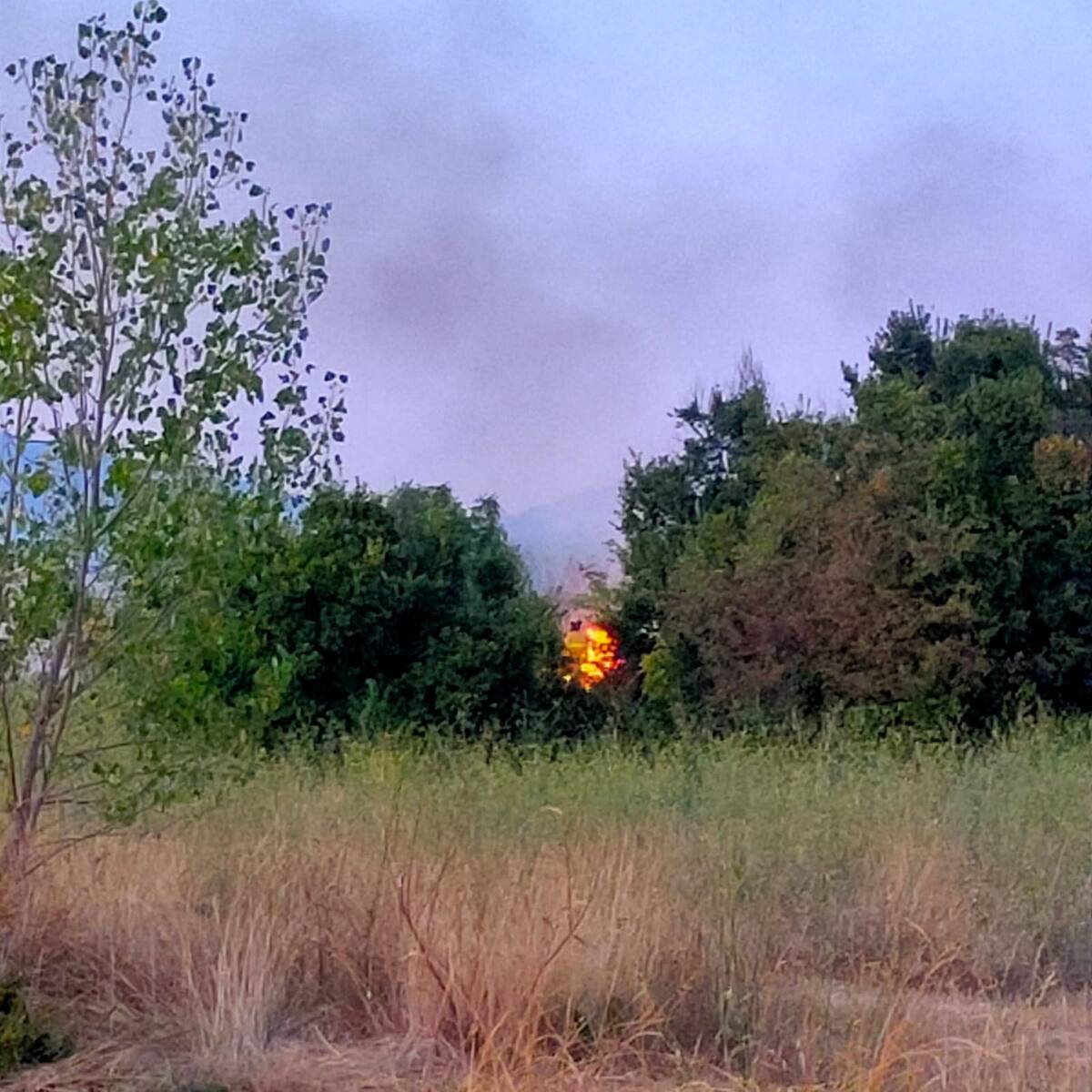 Pequeño incendio en Loma Verde