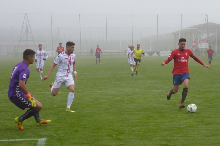 Barja encara a Vallejo en la jugada del primer tanto