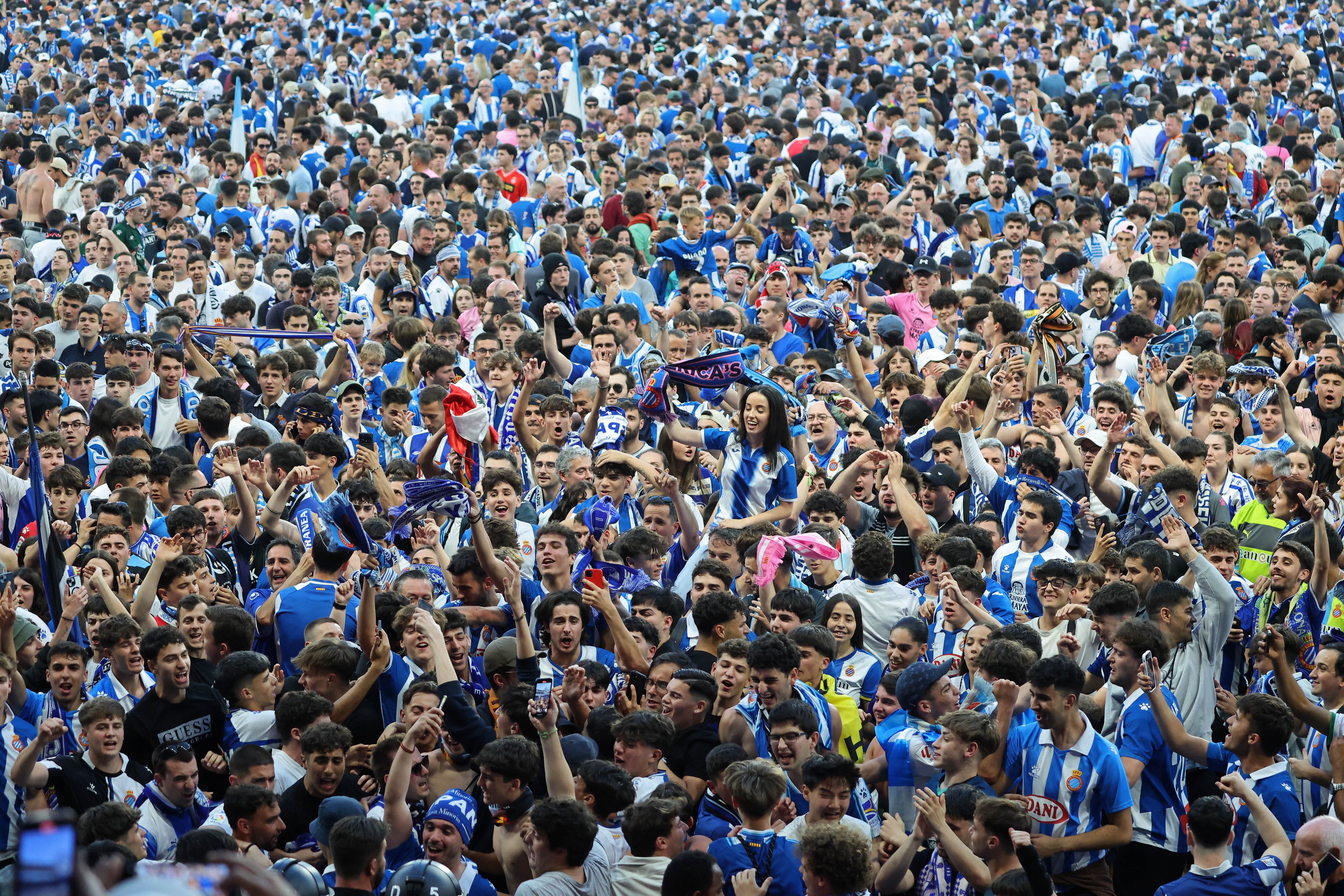 El RCD Espanyol celebra su permanencia en Primera