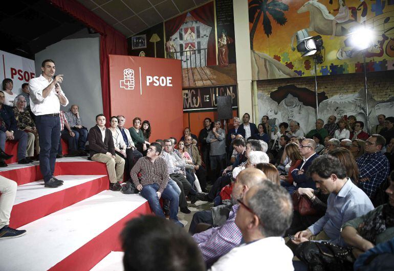 Pedro Sánchez, durante un momento de su intervención en Azagra. 