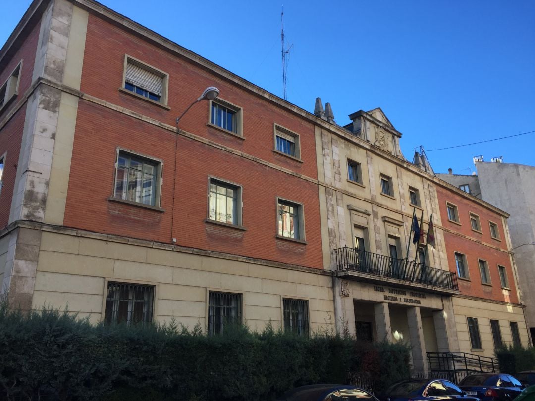 Edificio del antiguo ICONA, que ahora alberga el Servicio de Recaudación de Diputación