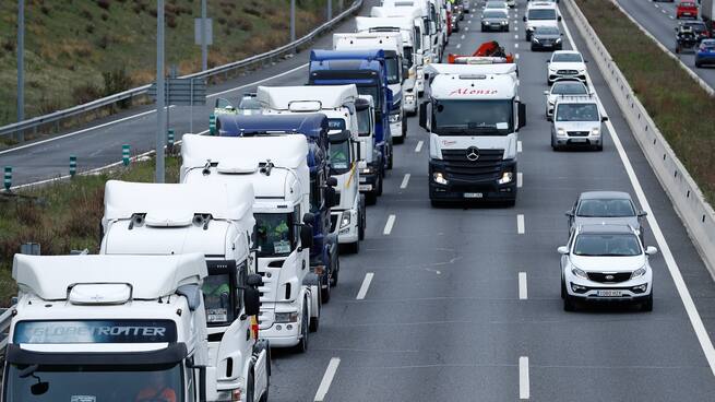 Una conductora explica la situación en la A-63