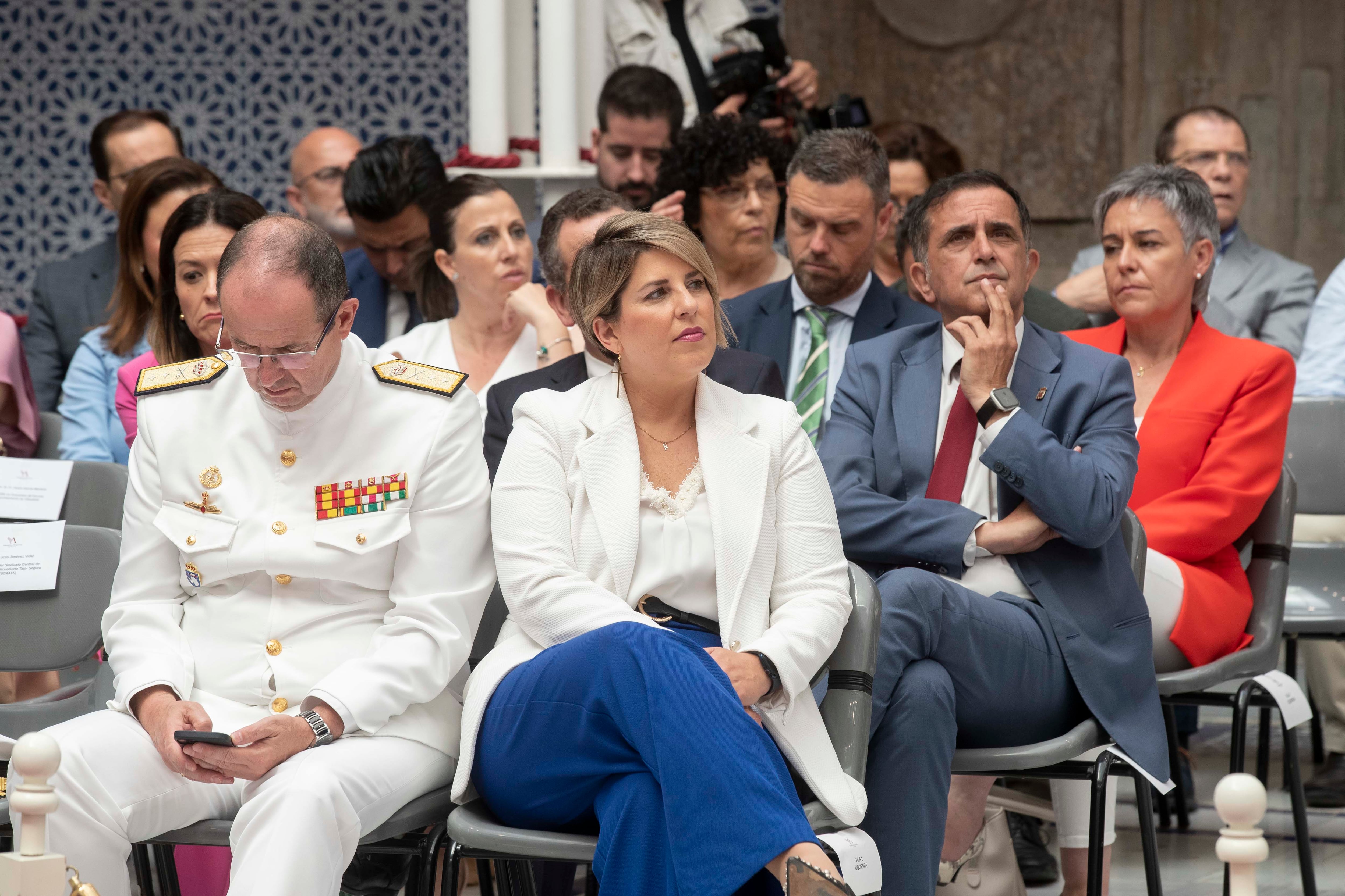 Los alcaldes en funciones de Murcia o Cartagena en el pleno de constitución de la Asamblea