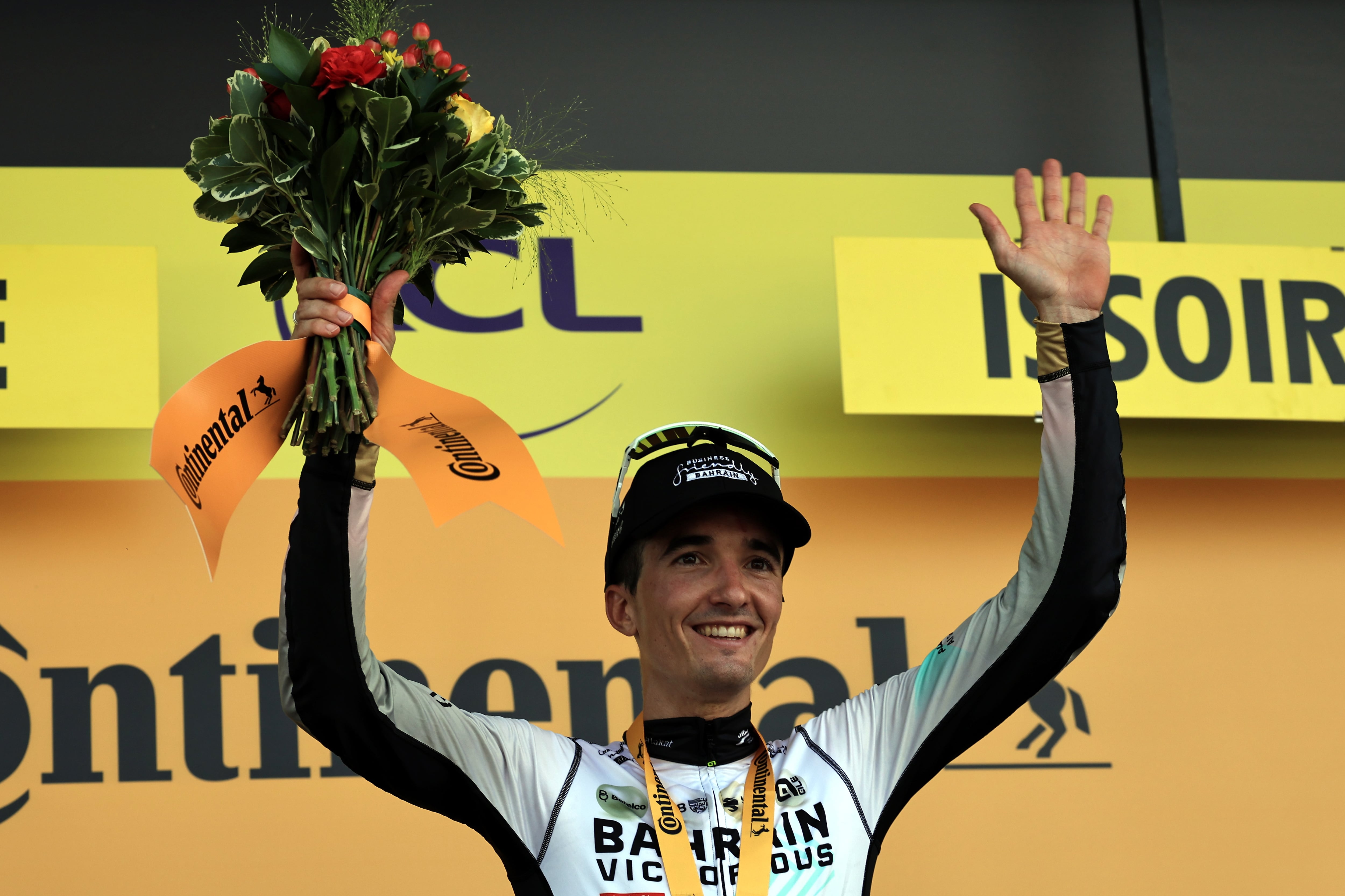 Pello Bilbao celebra su victoria en la etapa 10 del Tour de Francia. (Ciclismo, Bahrein, Francia) EFE/EPA/CHRISTOPHE PETIT TESSON