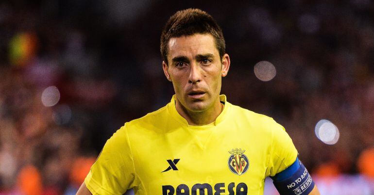 Bruno Soriano de Villarreal lamenta de la derrota ante Liverpool