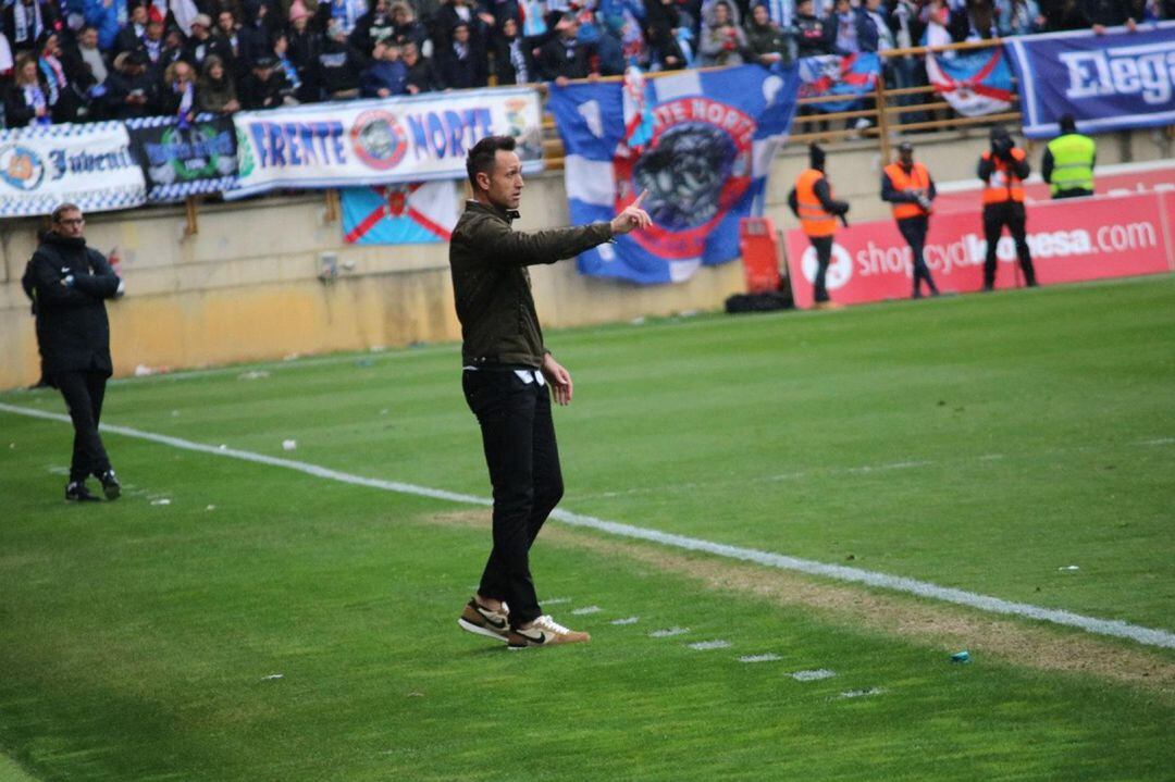 Aira repasó la actualidad de la Cultural