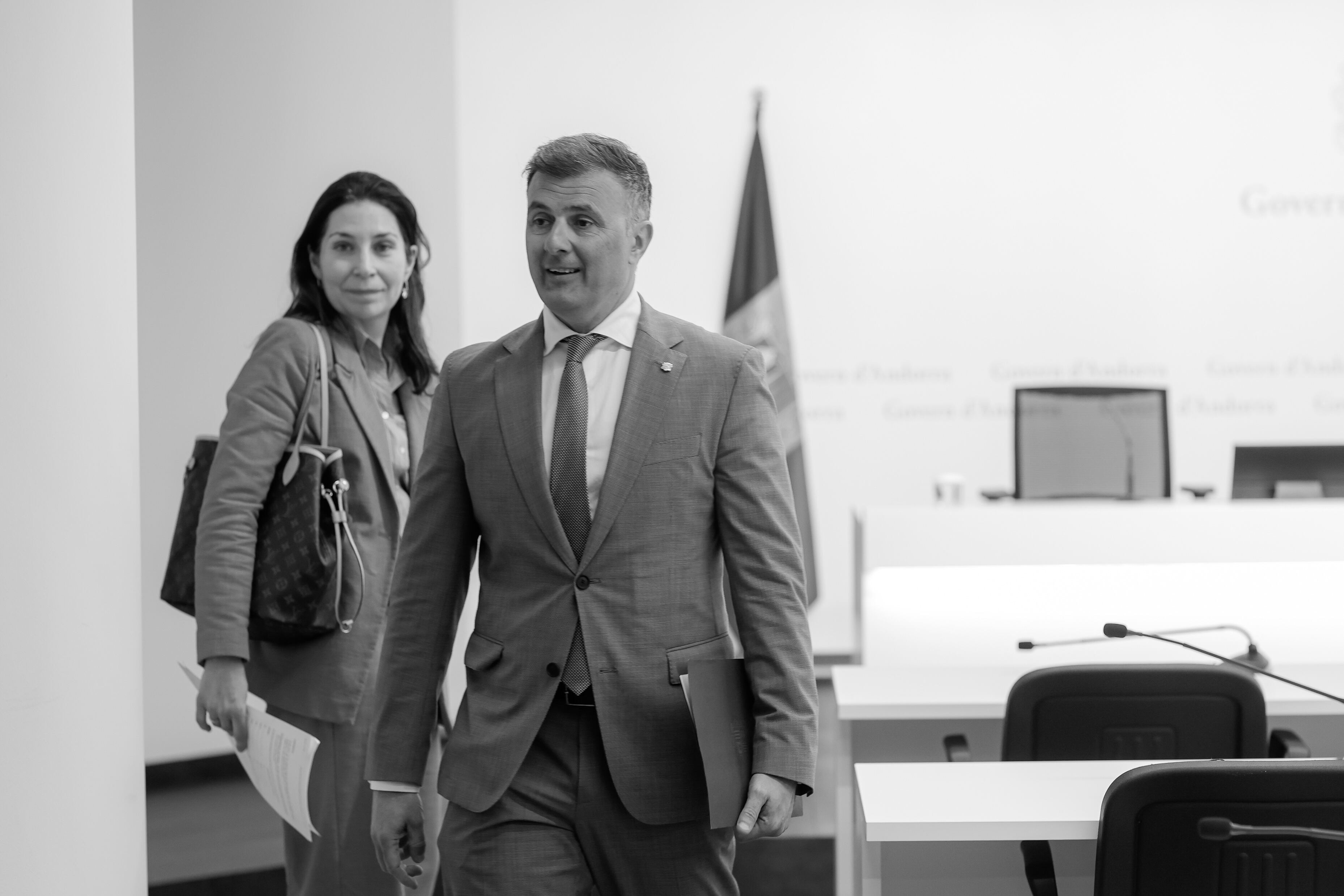 El secretari d&#039;Estat de Transformació Digital, Marc Rossell, i la cap de Relacions Governamentals i Polítiques Públiques de Google Cloud Iberia, Maria Álvarez, després de la signatura de l&#039;acord