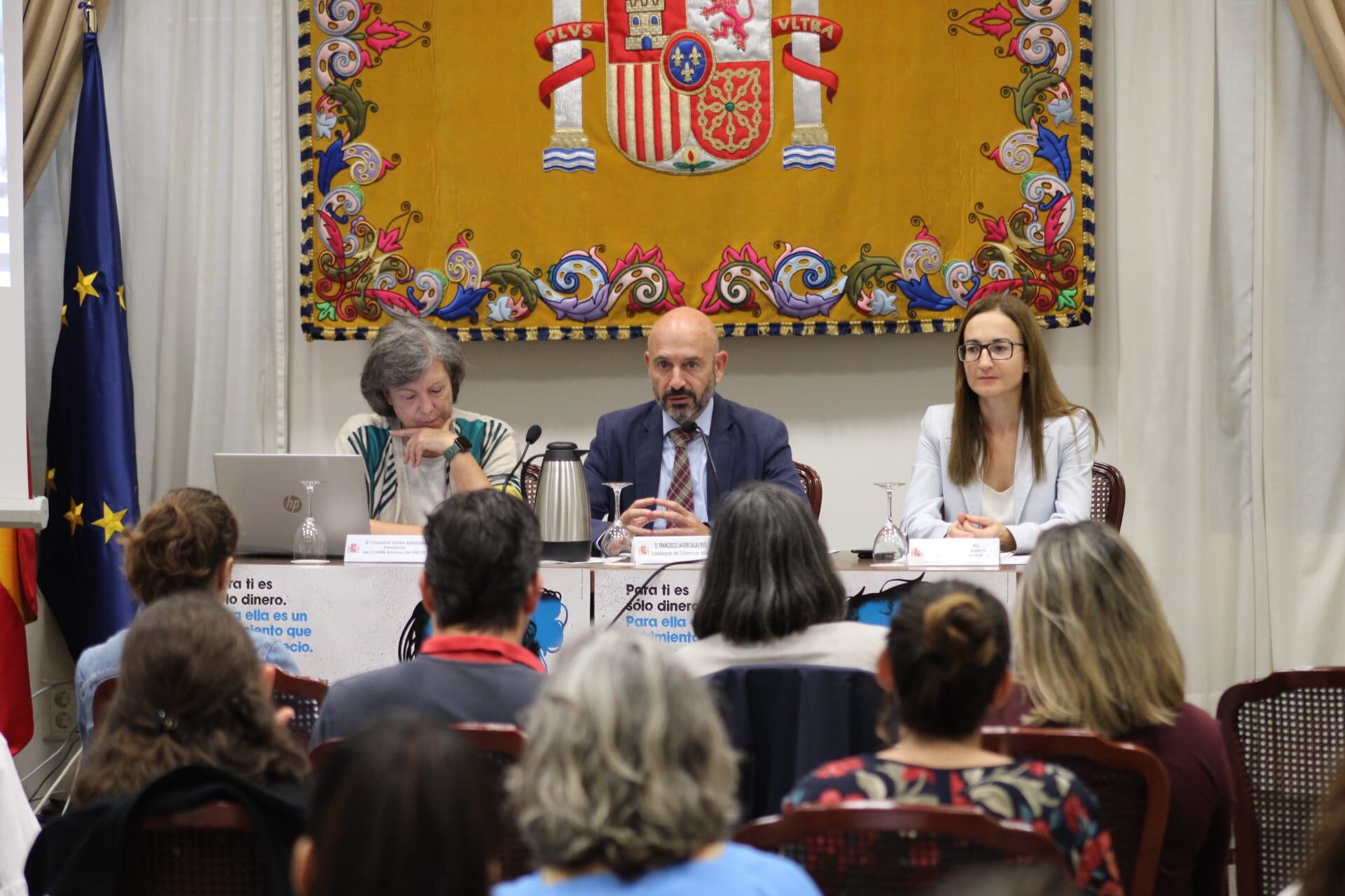 Taller &quot;Nociones básicas para la detección y atención a víctimas de trata en contextos migratorios&quot; celebrado esta mañana en la Subdelegación del Gobierno.