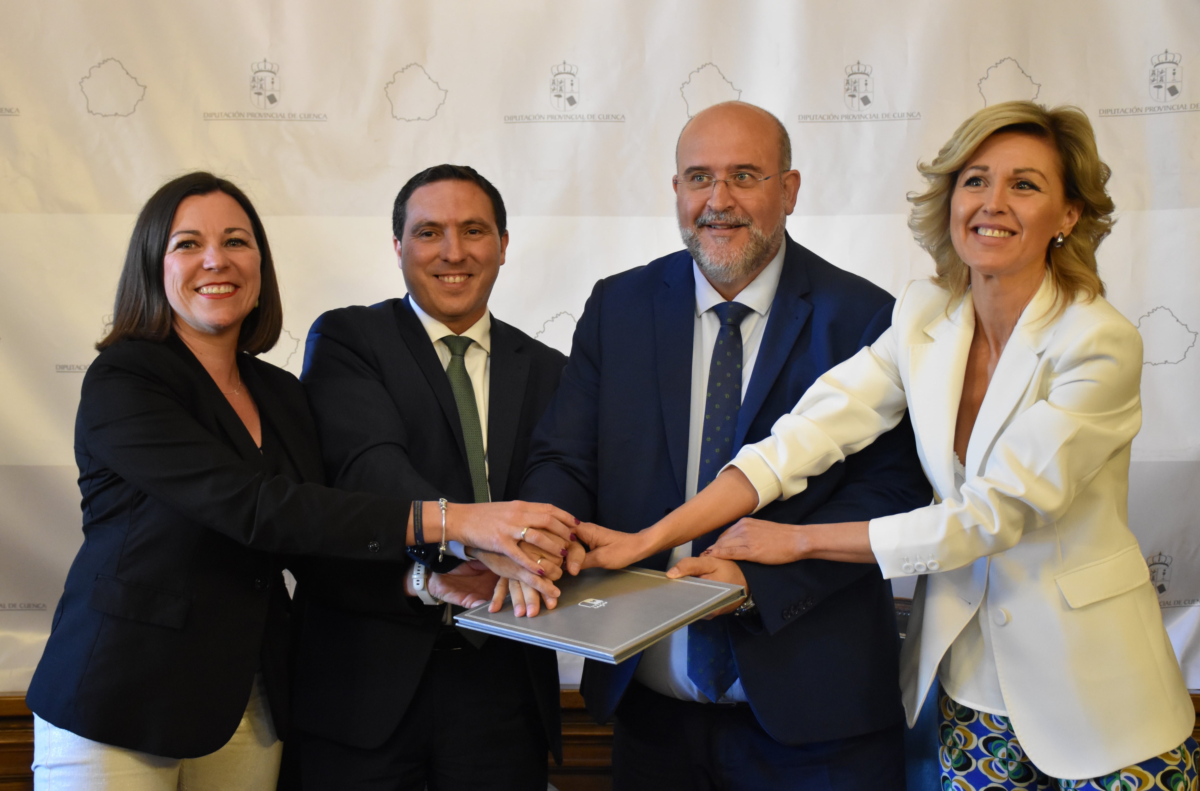 Firma del protocolo para el Plan de Industrialización entre la Junta y la Diputación de Cuenca