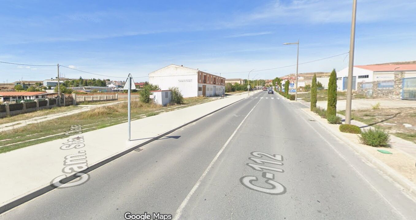 Antigua carretera de Segovia en Cuéllar donde se desarrollará la rotonda, el supermercado y la zona residencial