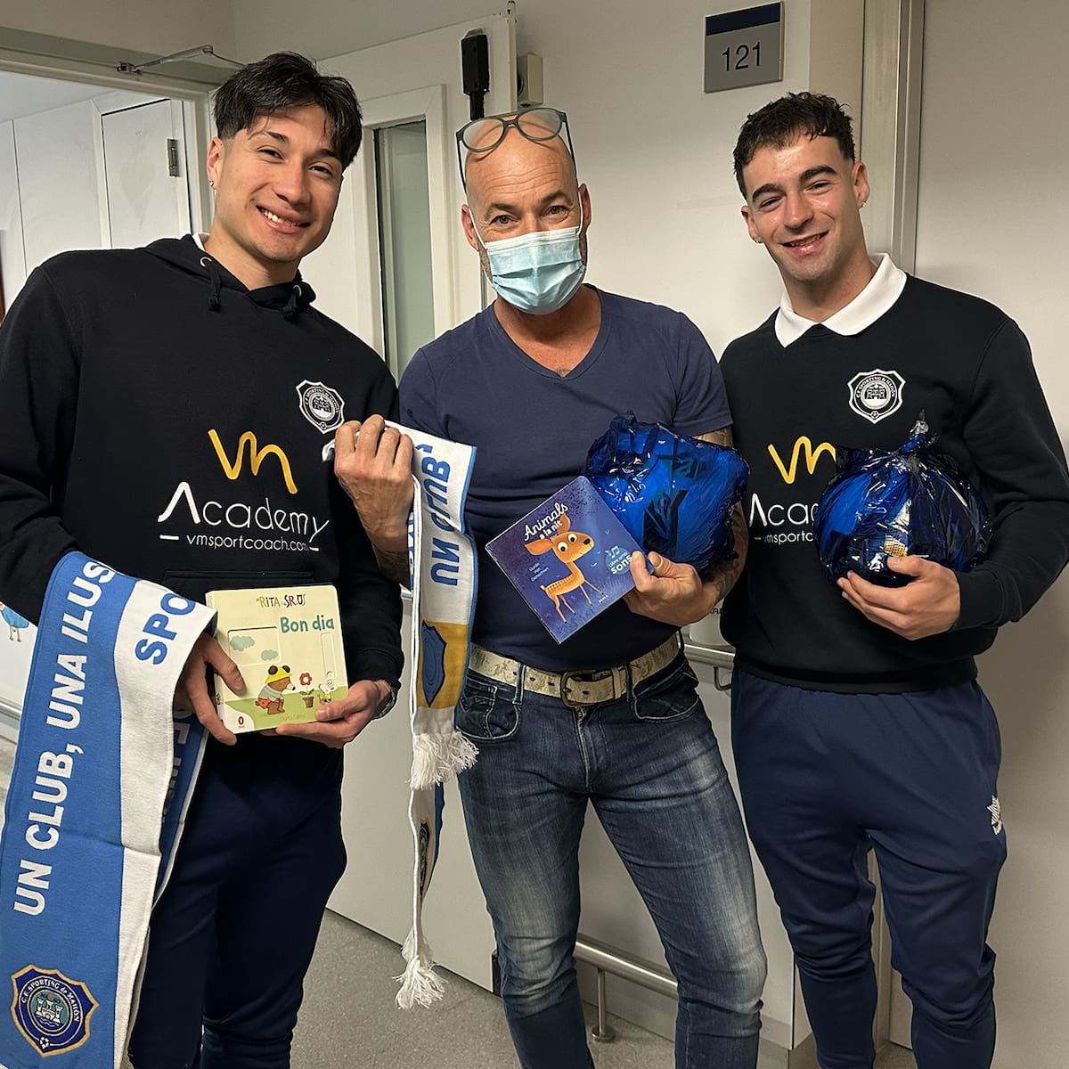 La cara més solidària de l'Sporting de Mahón