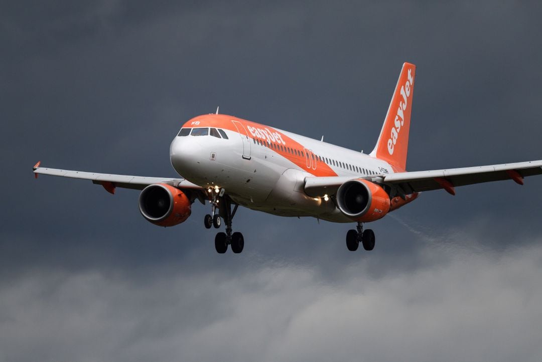 Un avión comercial de EasyJet.