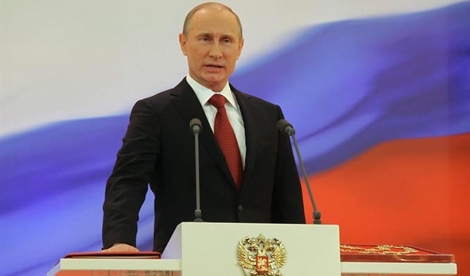 Vladimir Putin asume el cargo de presidente de la Federación de Rusia con un mandato de seis años durante una solemne ceremonia en el Gran Palacio del Kremlin