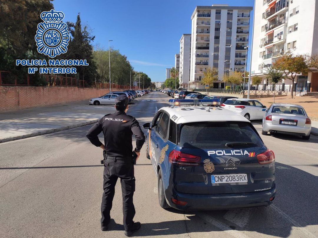 Un agente de la Policía Nacional de Jerez