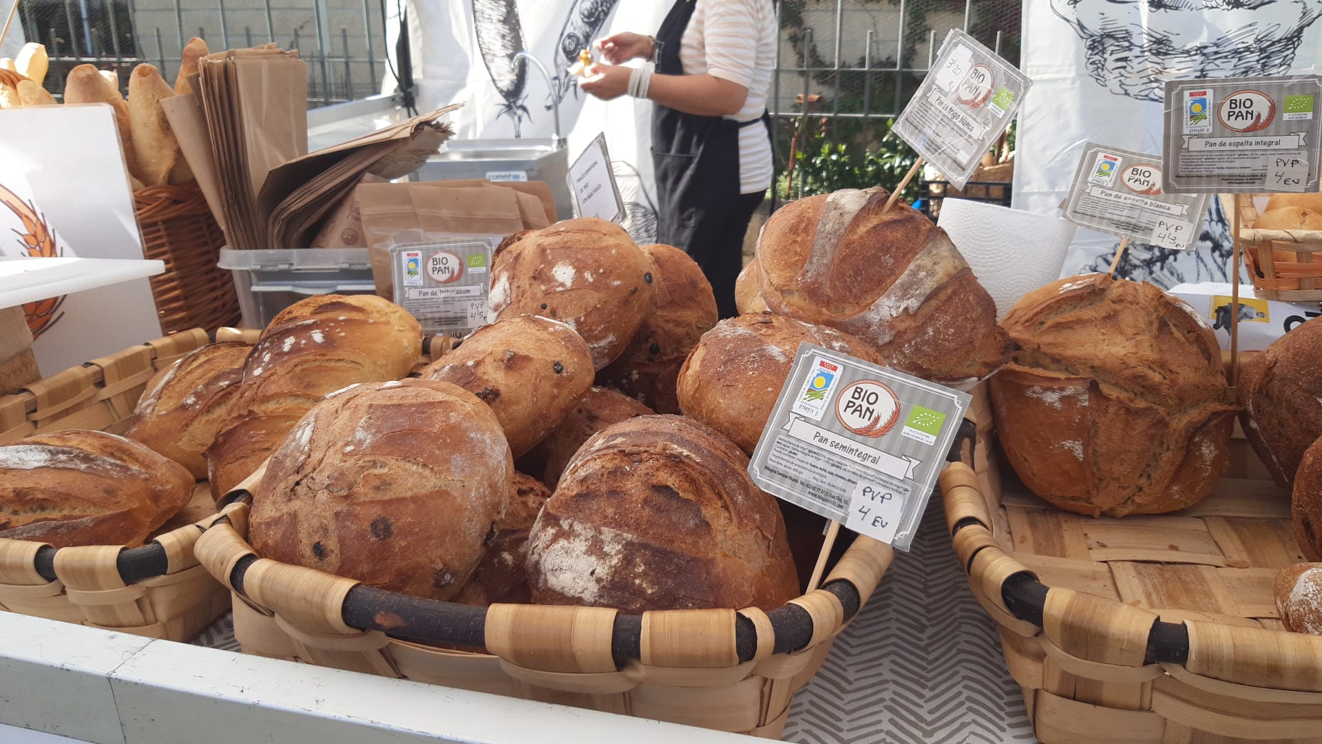 Del sábado 2 de septiembre al domingo 22 de octubre, diversas localidades del norte de la región acogerán este mercado itinerante para dar a conocer los productos alimenticios autóctonos