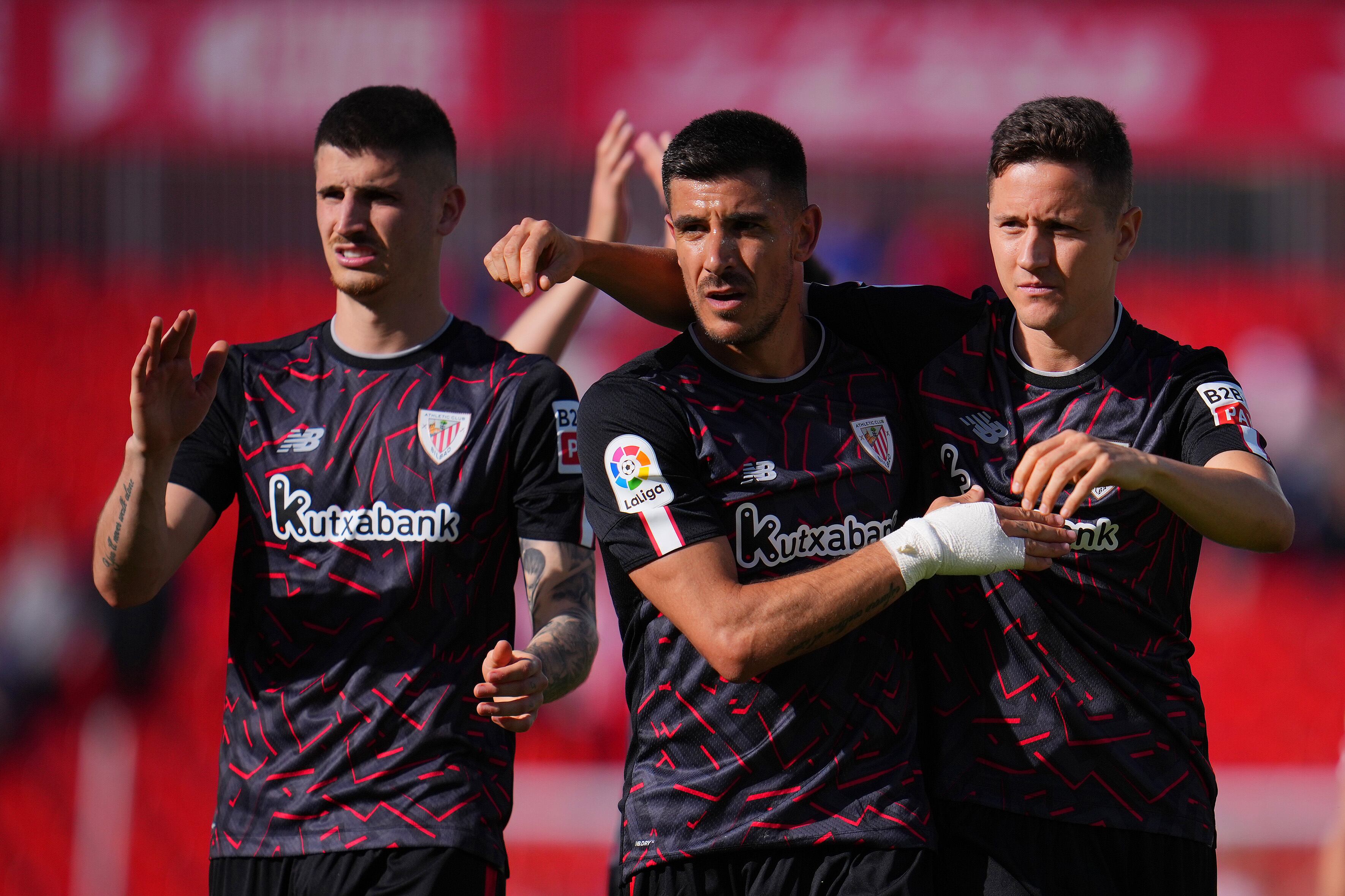 Sancet, Yuri y Ander Herrera celebran uno de los goles del Athletic en Almería