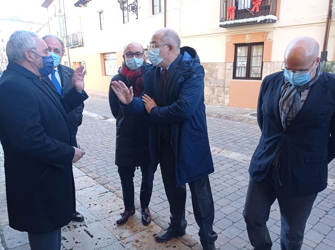 Francisco Igea durante su visita a Carrión