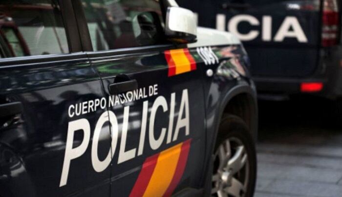 Un vehículo de Policía Nacional