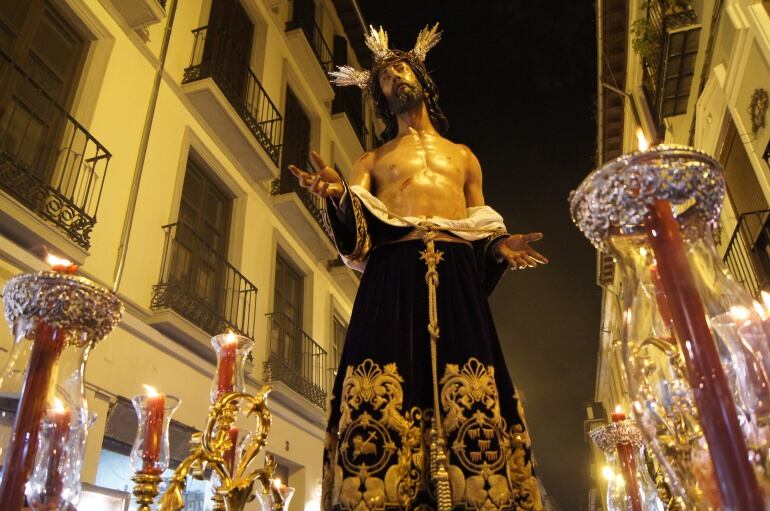 Vía crucis con la imagen de Jesús Despojado