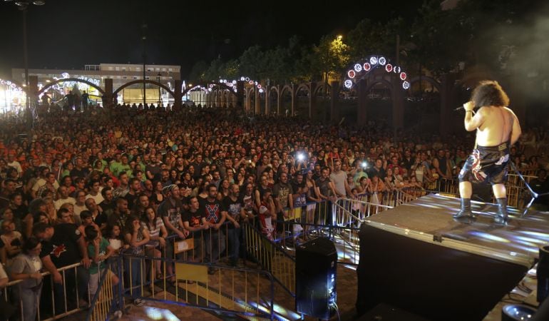 Los Mojínos Escozíos, durante una actuación en las fiestas de Leganés