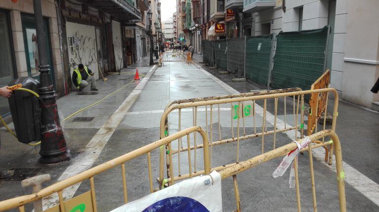 Aspecto de la zona reparada de la calle de San Torcuato