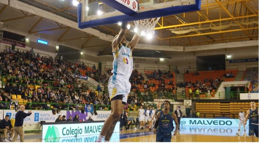 Els illencs han sumat tres victòries  consecutives i ja veuen a prop la zona tranqui·la de la classificació,