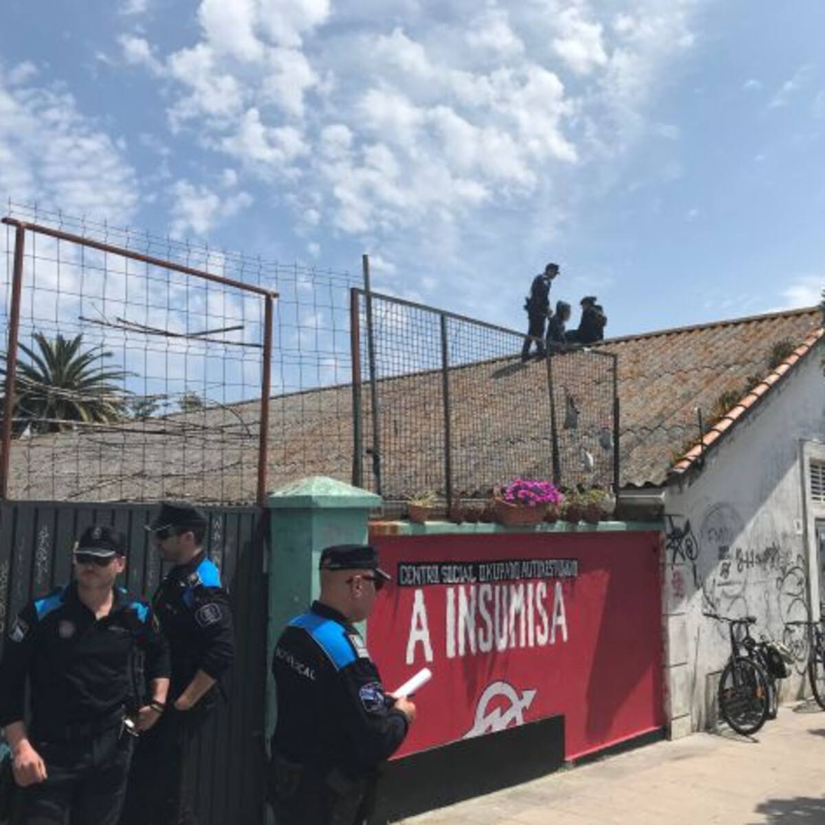 Los procesados por el desalojo de la Comandancia de Obras, condenados por desórdenes públicos, atentado y lesiones