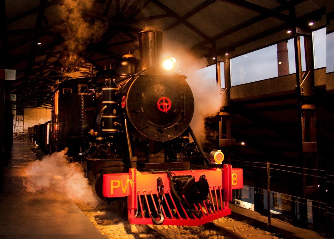 Antigua locomotora en la Fábrica de Luz 