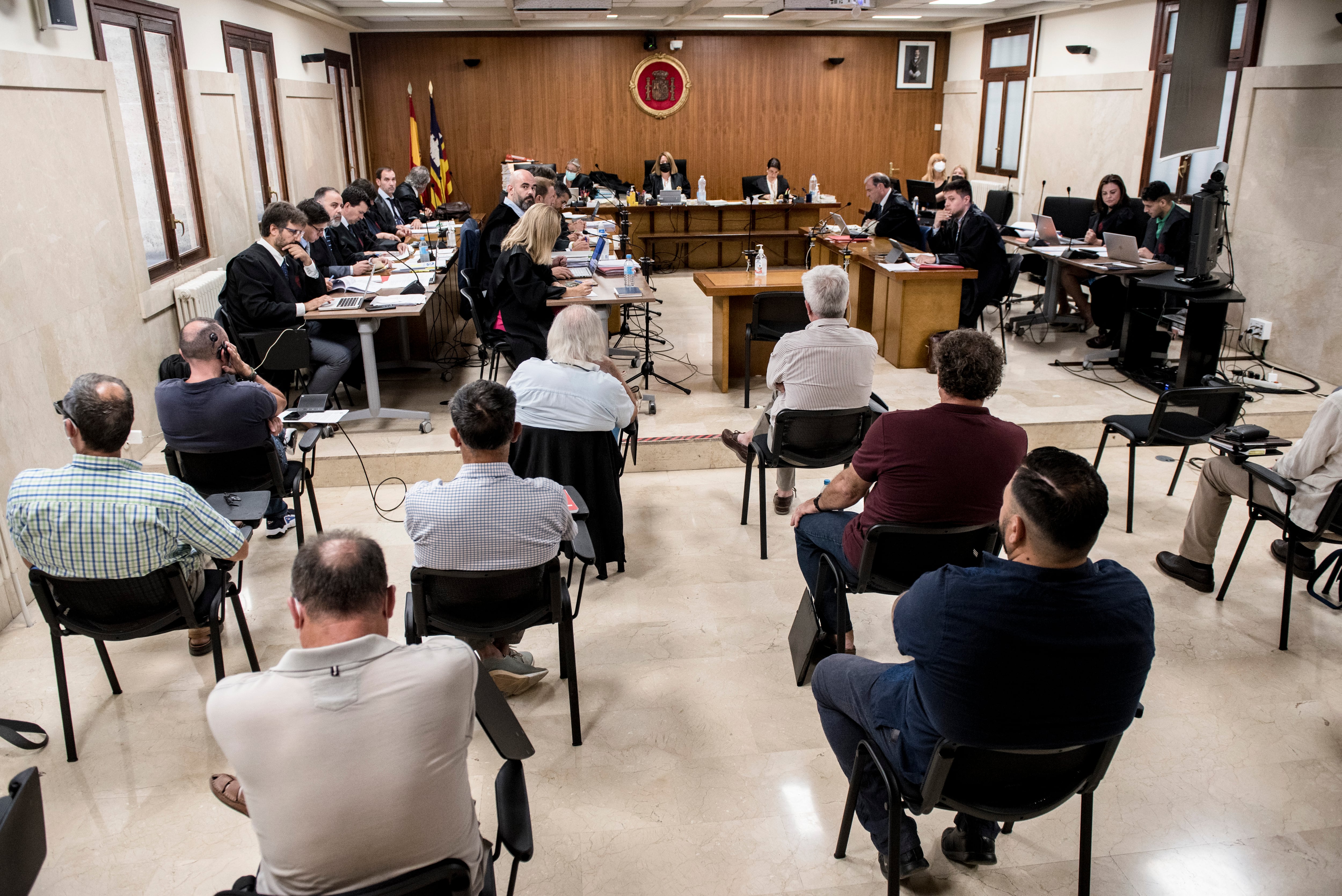 PALMA DE MALLORCA, 11/07/2022.- Un momento del juicio que se celebra en la Audiencia Provincial de Palma contra el empresario del ocio nocturno Bartolomé Cursach y otras 16 personas. EFE/ATIENZA