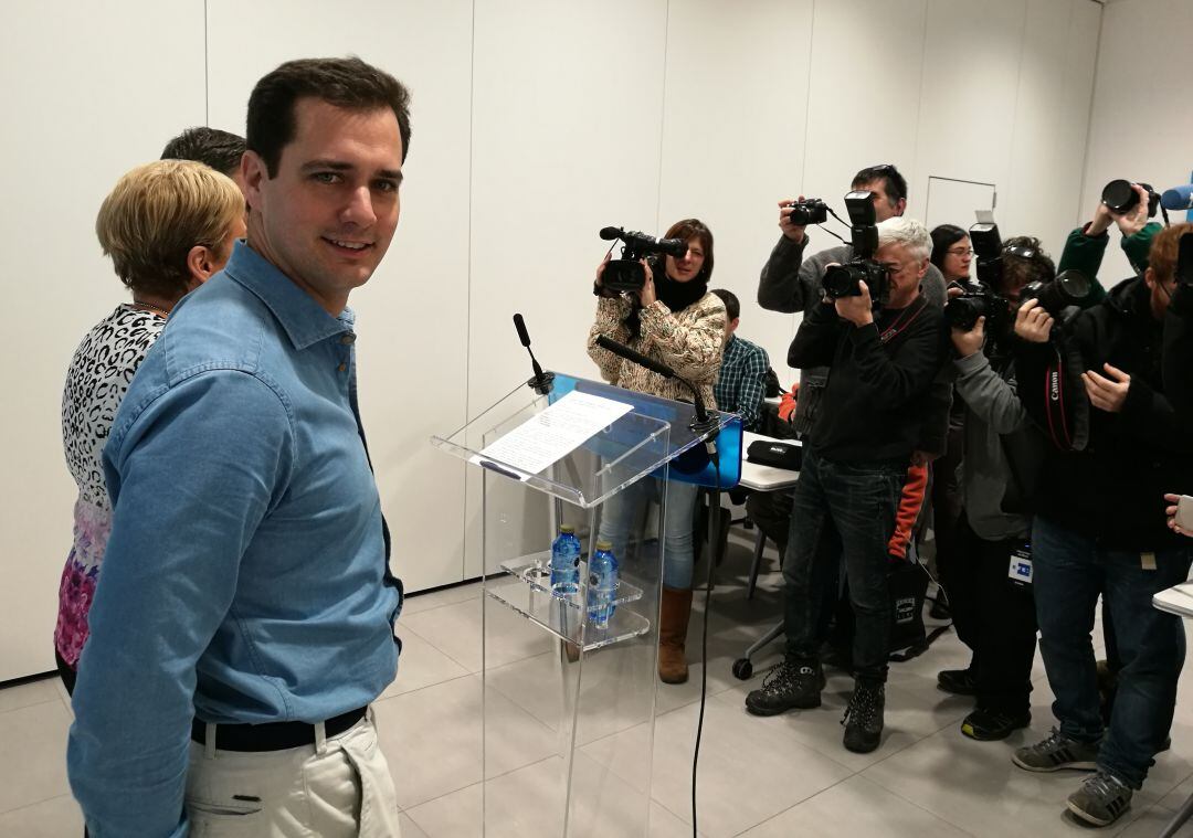 Pablo Pérez durante su presentación como candidato a la alcaldía de Segovia