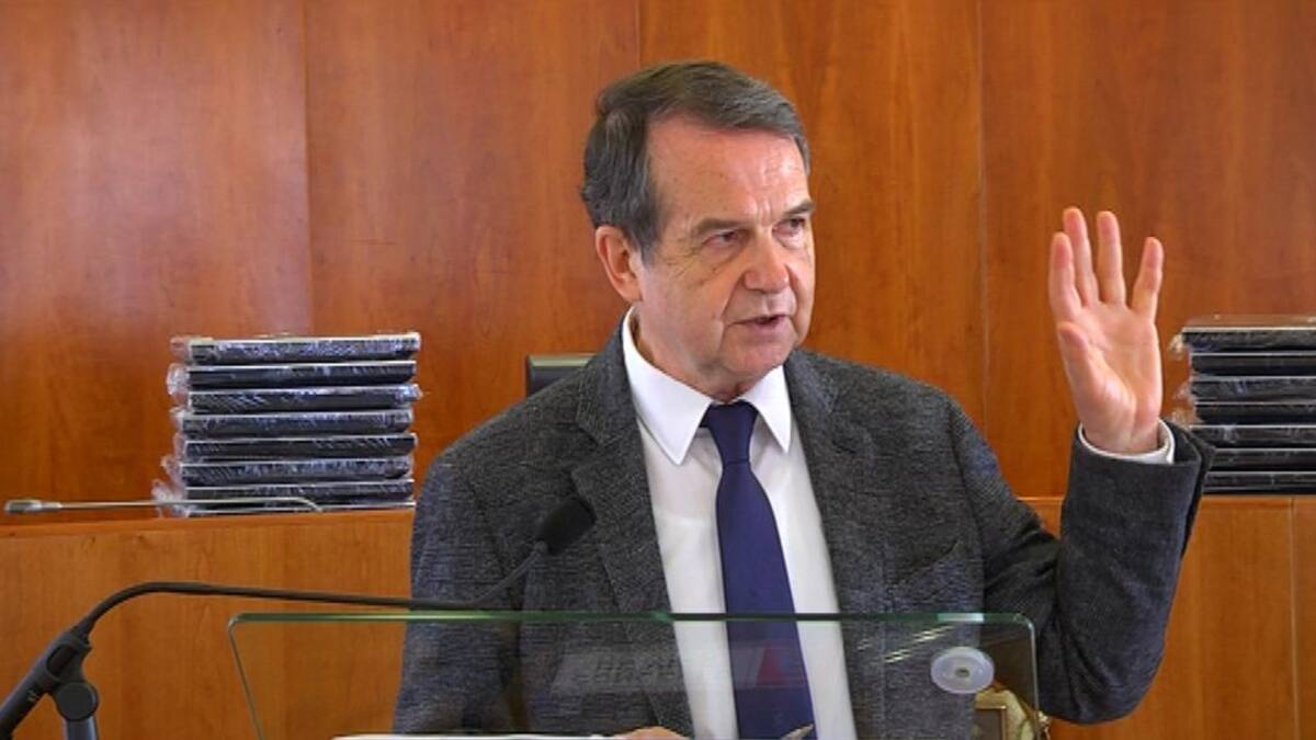 Vigo reparte 200 ordenadores