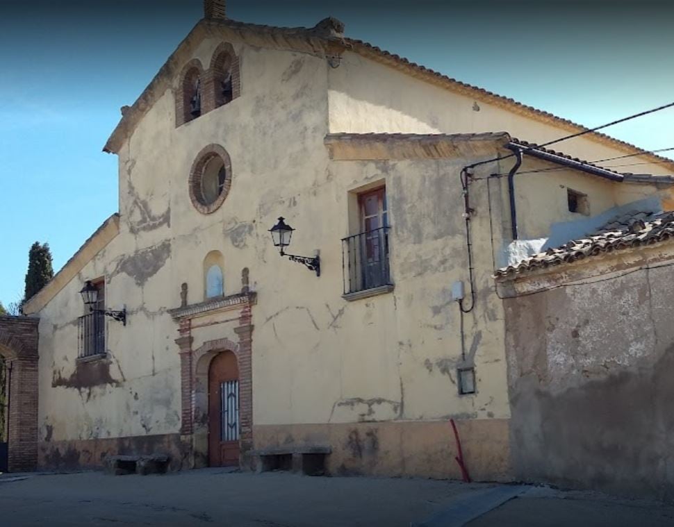 Situación en la que se encuentra, en el exterior, la ermita de las Mártires (foto: Marisa Novoa)