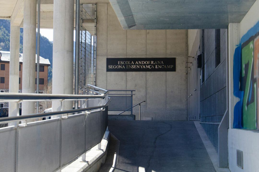 L'escola andorrana de secundària d'Encamp.