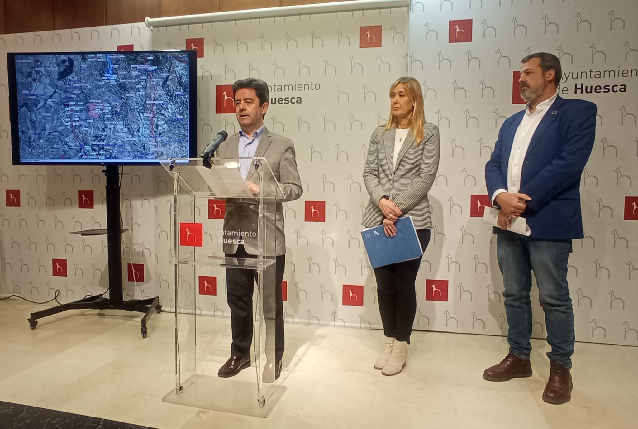 Rueda de prensa explicando el proyecto